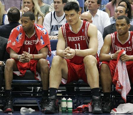 中超赛报：广州队主场击败武汉三镇,（中超战报：广州队主场力克武汉三镇）