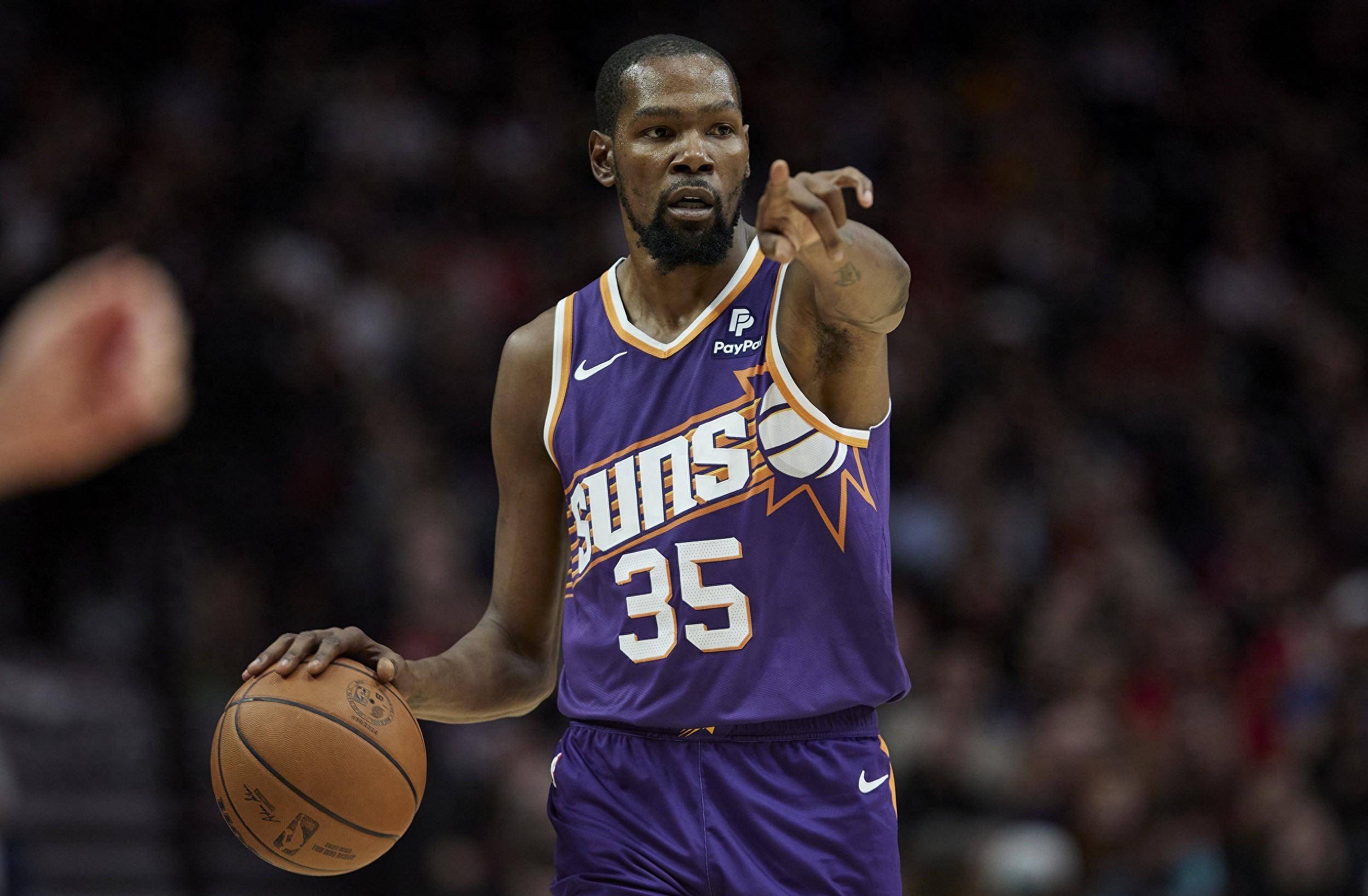 马雷斯卡：埃斯特旺和德拉普可出战，如有需要帕尔默能踢90分钟（马雷斯卡：埃斯特旺、德拉普均可出场，帕尔默必要时能踢满90分钟）