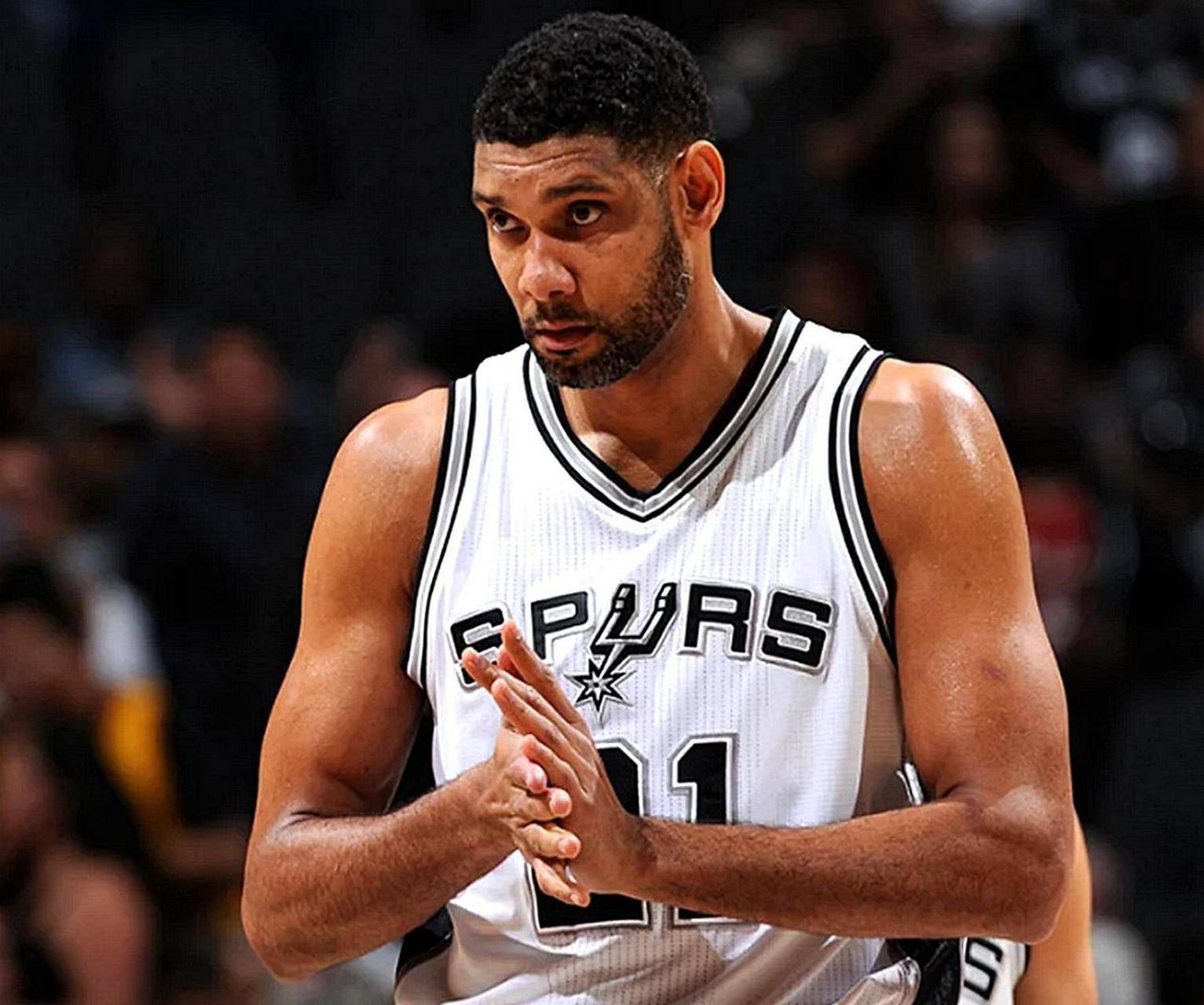 杨瀚森本周飞行距离高达13791公里，在飞机上度过了近27小时（杨瀚森一周飞行里程达13791公里，空中耗时近27小时）