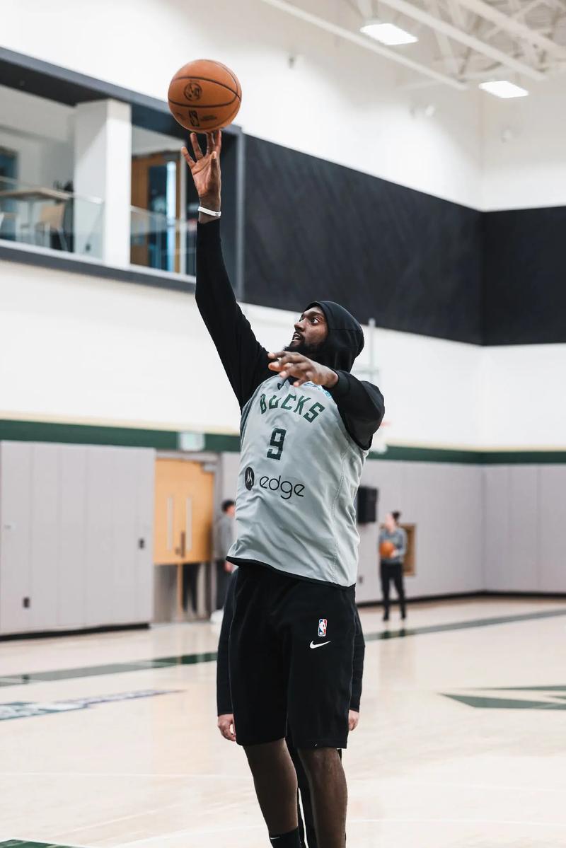 拿到50冠再退役，梅西已经是历史第一人了吗？（拿下第50冠再挂靴，梅西能否加冕史上第一？）