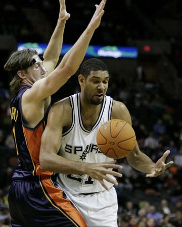 阿斯：C罗肘击可能被认定为暴力行为，将会禁赛至少三场比赛（阿斯：C罗肘击或被定性为暴力行为，至少停赛三场）