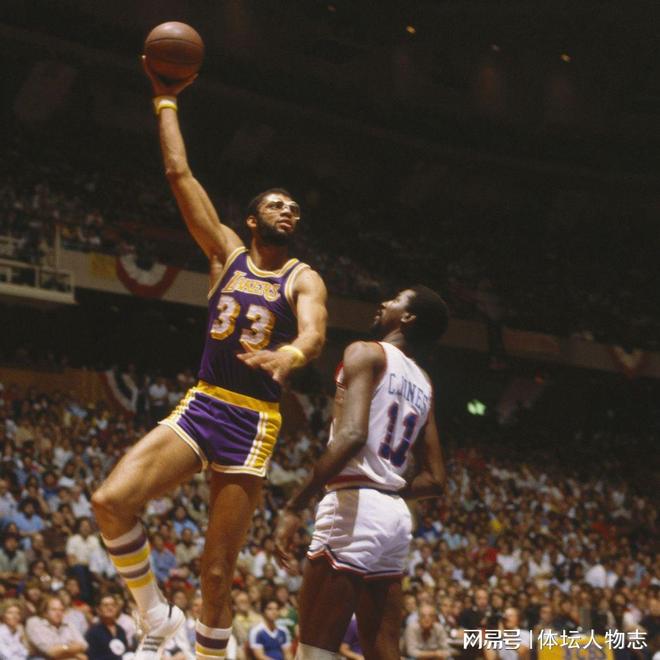 英超 阿森纳VS布伦特福德比分预测 积分排名与争冠形势：欧冠后遗症的考验（英超前瞻：阿森纳VS布伦特福德，比分预判与积分格局，欧冠消耗成关键考验）